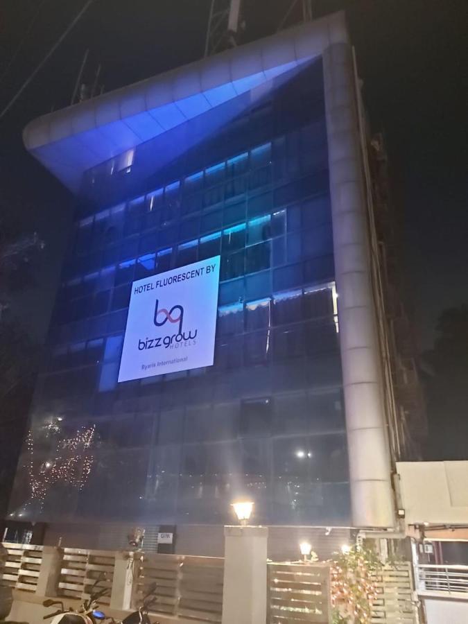Fluorescent By Bizzgrow Hotels International Airport - Formerly Known As Byaris International Mumbai Kültér fotó